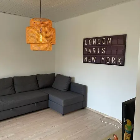 公寓 Gaestewohnung Grueningen
