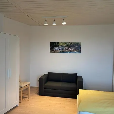 公寓 Gaestewohnung Grueningen