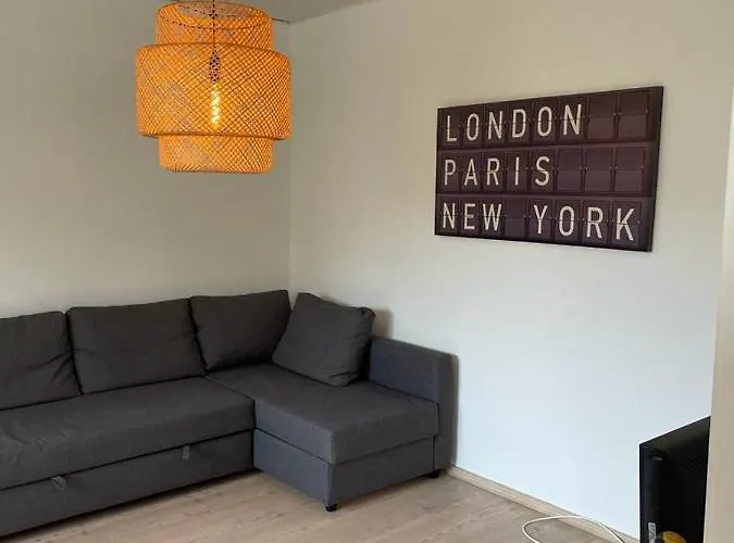 아파트 Gaestewohnung Grueningen